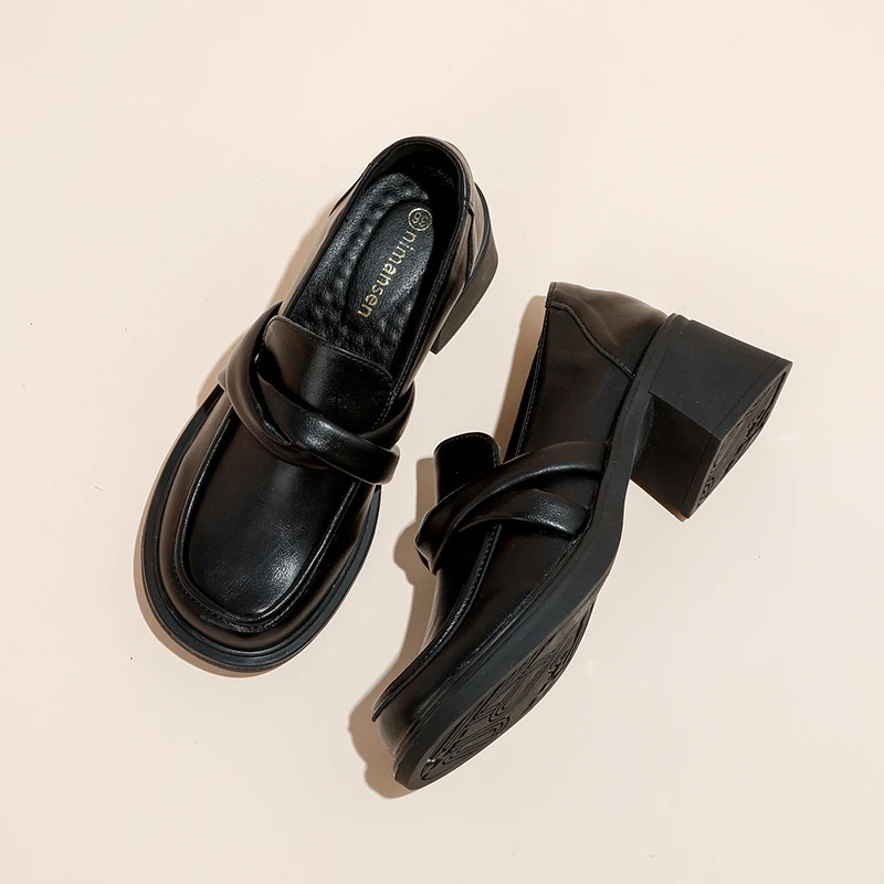 真皮赫本小皮鞋女2025春秋季新款复古中高跟乐福鞋单黑色鞋子