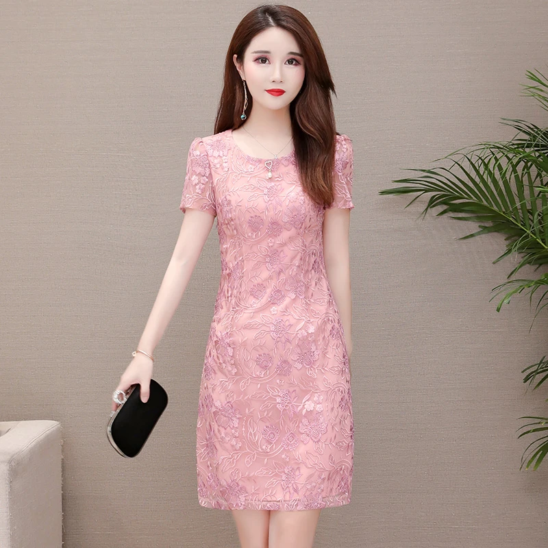 连衣裙女蕾丝显瘦气质夏季中长款修身女装大码碎花小个子洋气时尚