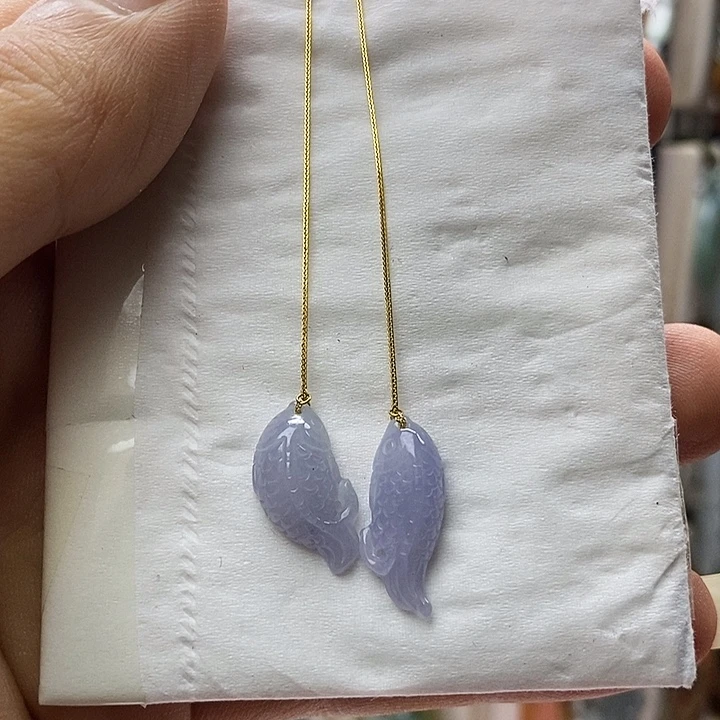 翡翠未镶嵌颈饰每天