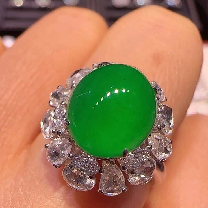 翡翠戒指18K金镶嵌戒指