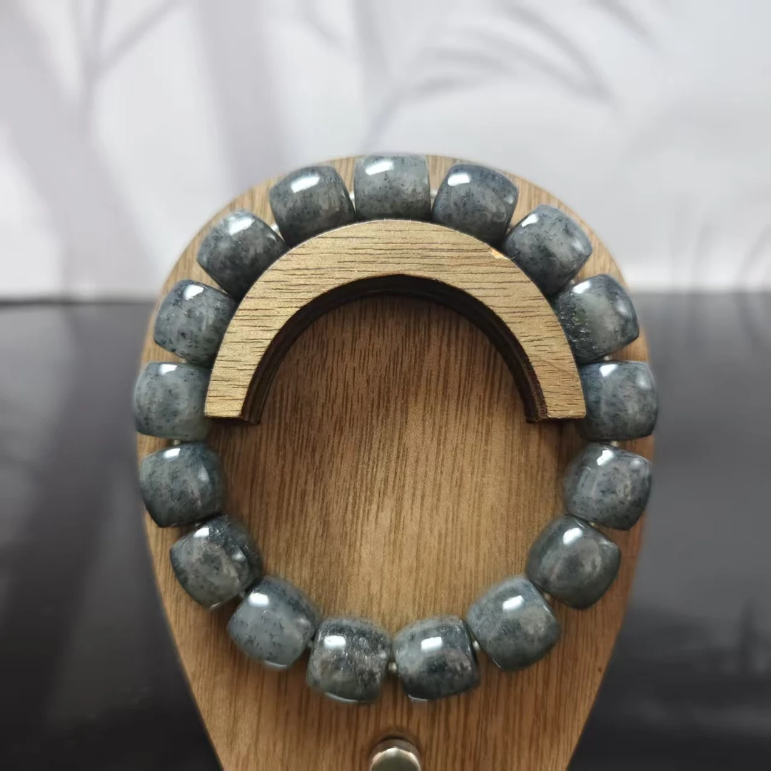 Z和田玉点墨青花桶珠手串（卡12）4959