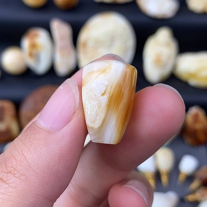 琥珀未镶嵌裸石12三通c475