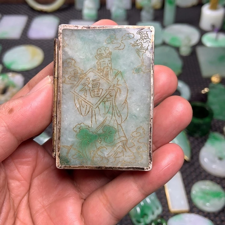 翡翠挂件未镶嵌知**乐