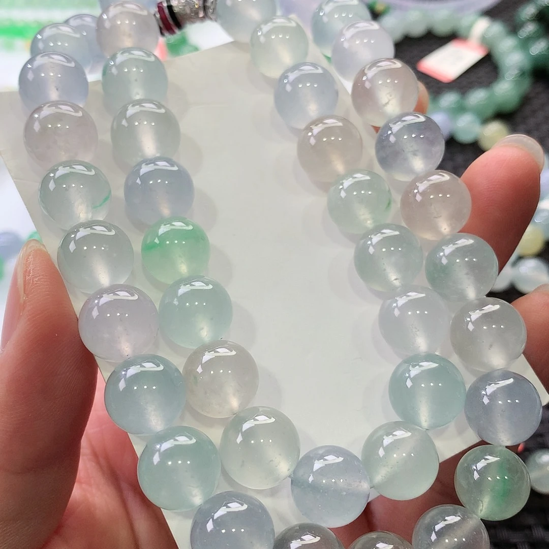 翡翠手链未镶嵌翡翠