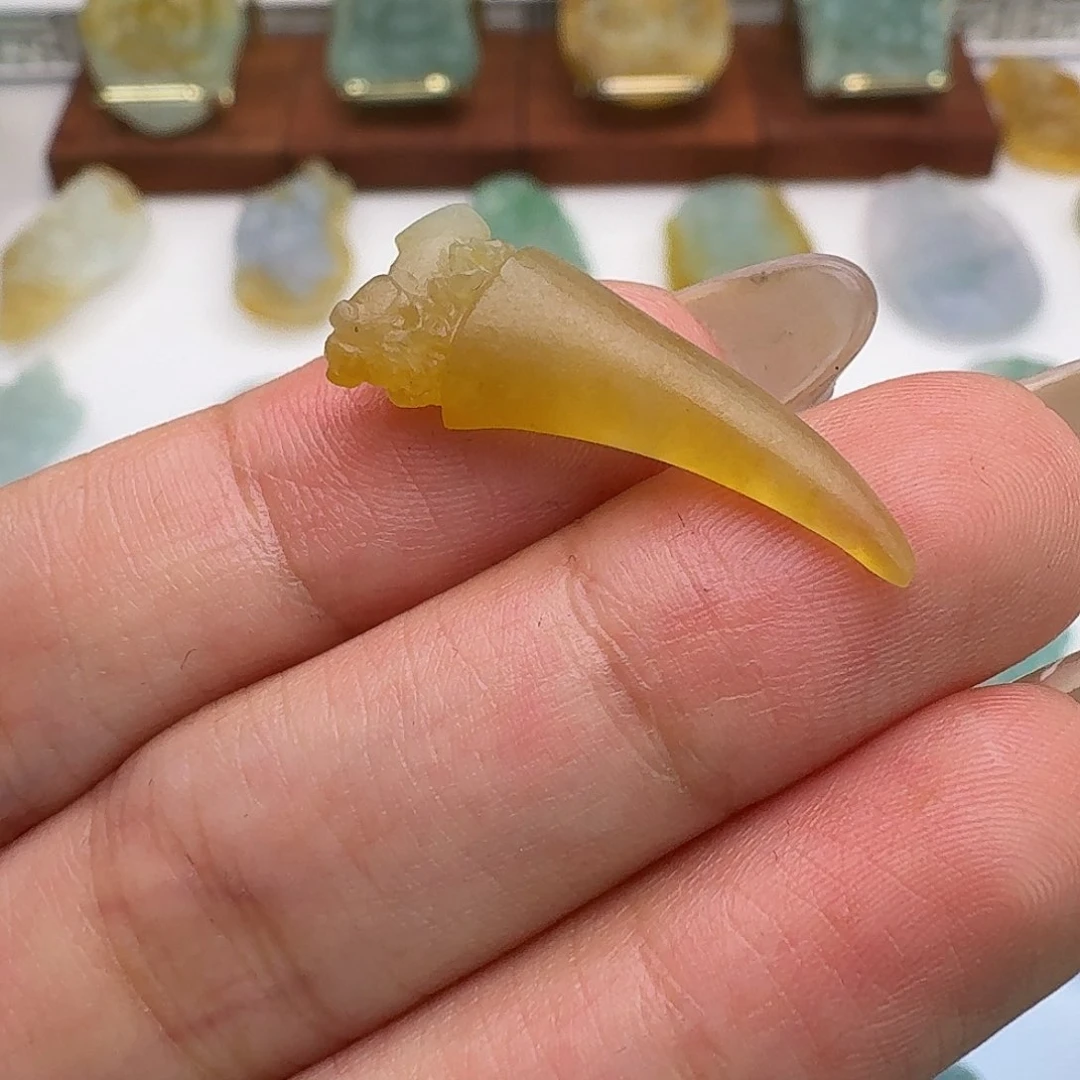 定制翡翠未镶嵌毛货