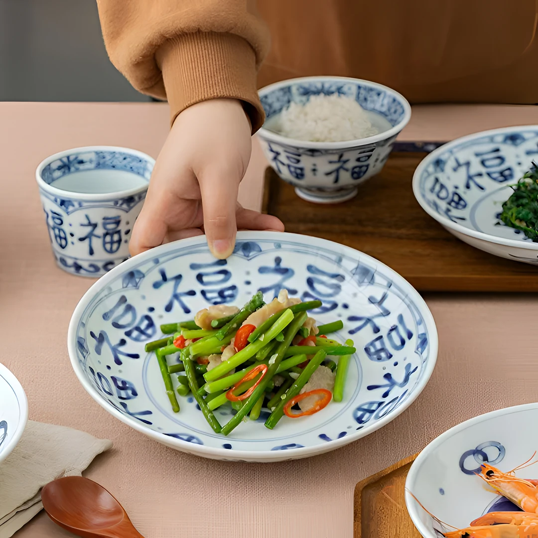 日本进口蓝凛堂19.8cm青花瓷菜盘家用饭盘陶瓷釉下彩汤盘圆盘复古