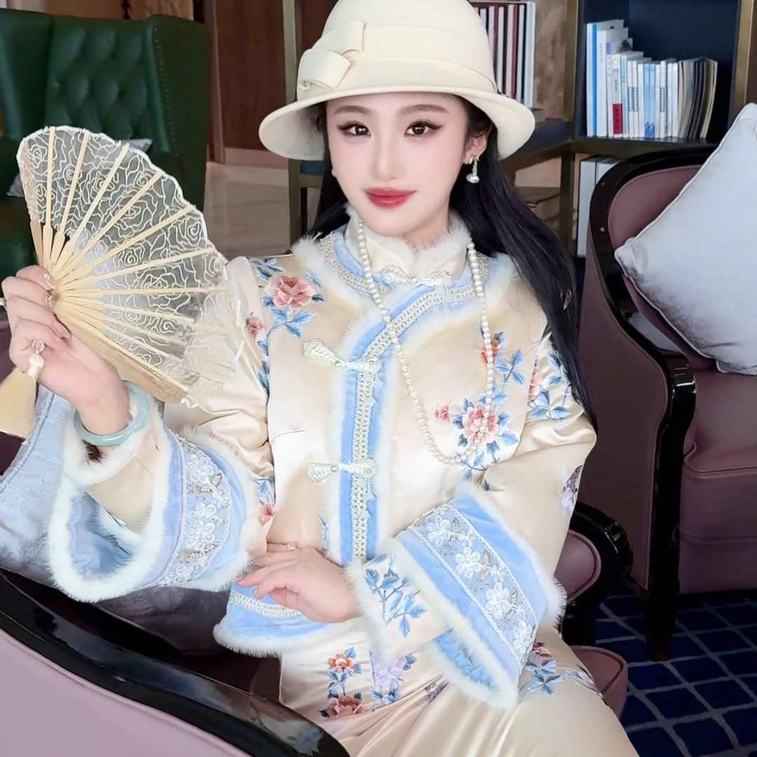 【媛珠 青瓷美玉】重工刺绣醋酸新中式国风水貂毛上衣外套+旗袍套装
