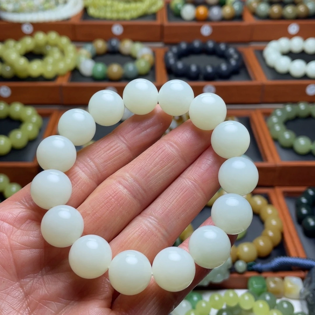 和田玉未镶嵌手串