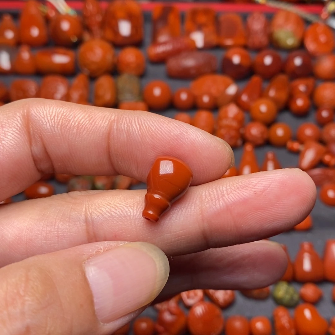 快***白南红玛瑙三通9尺寸未镶嵌