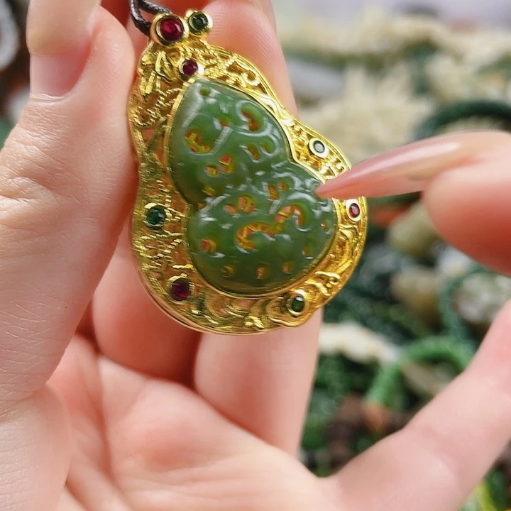 未镶嵌和田玉挂件