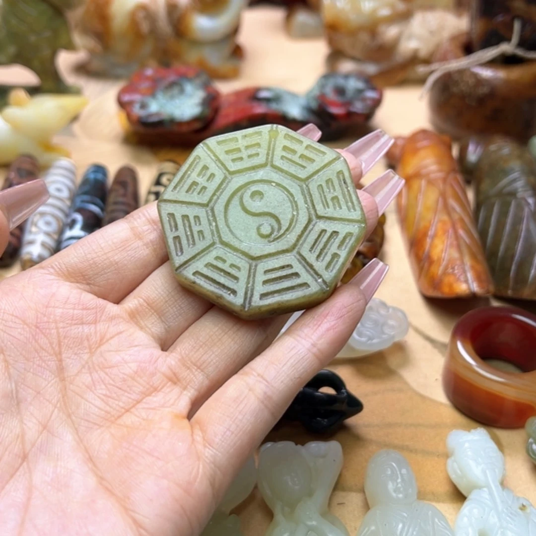 【闪购商品】蛇纹石玉颈饰未镶嵌