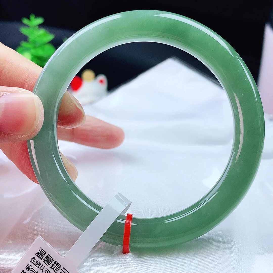 未镶嵌手镯翡翠56圆