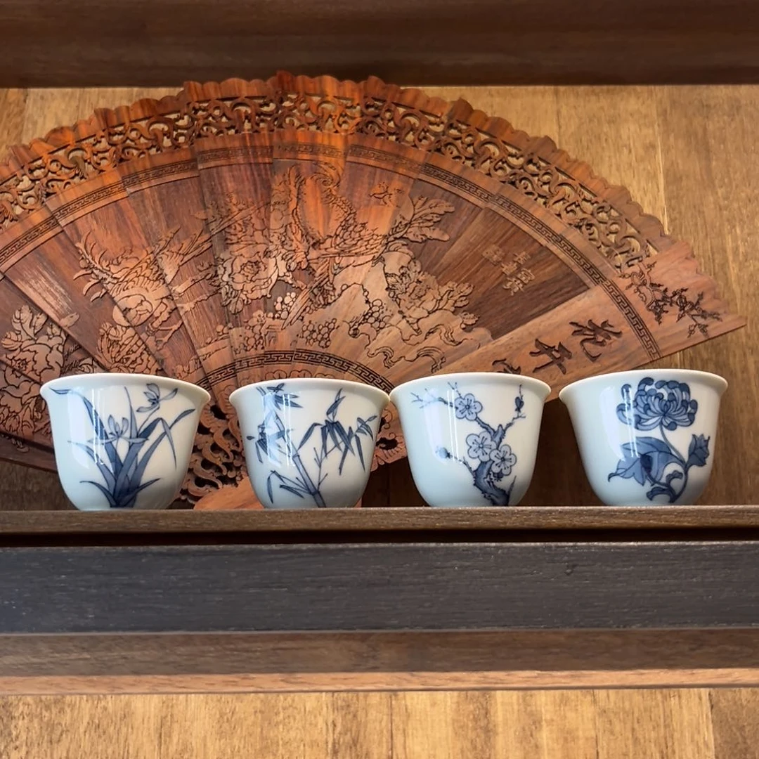 瓷片梅兰竹菊套组四只