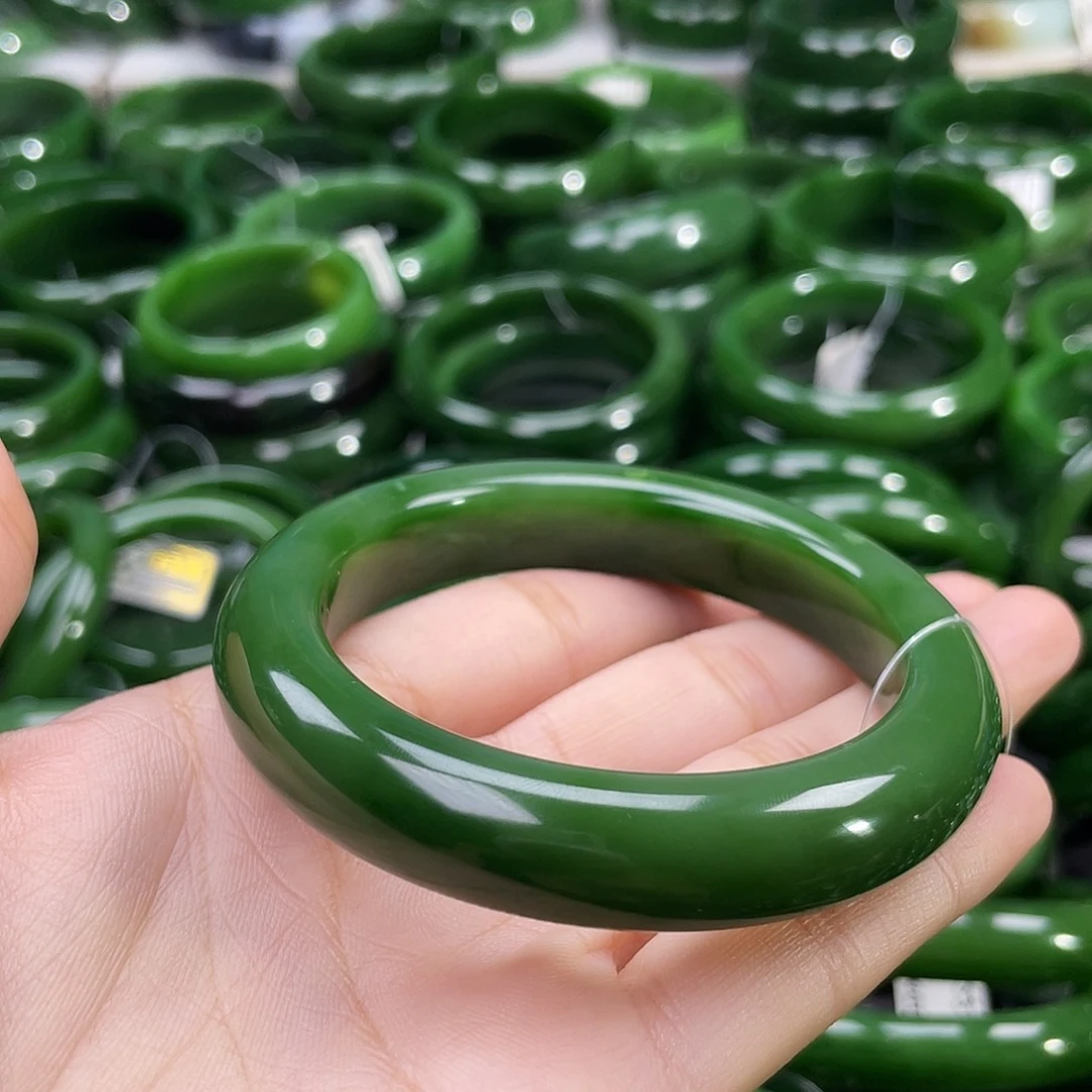 未镶嵌手镯和田玉（碧玉）