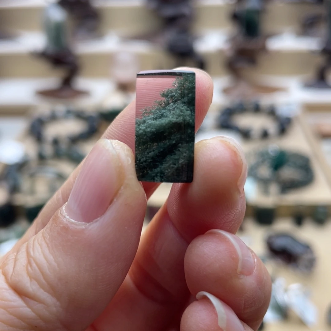 未镶嵌颈饰水晶绿幽灵聚宝盆无事牌