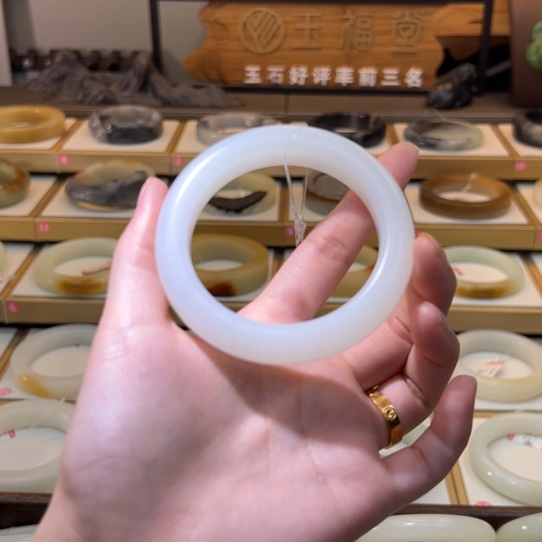 和田玉未镶嵌手镯16