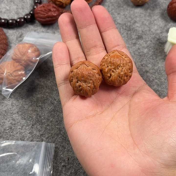 文玩核桃吊坠大佛肚