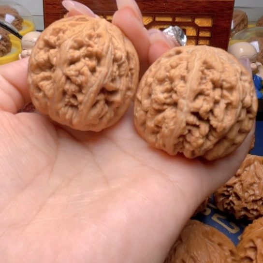 文玩核桃吊坠小**板大粗筋