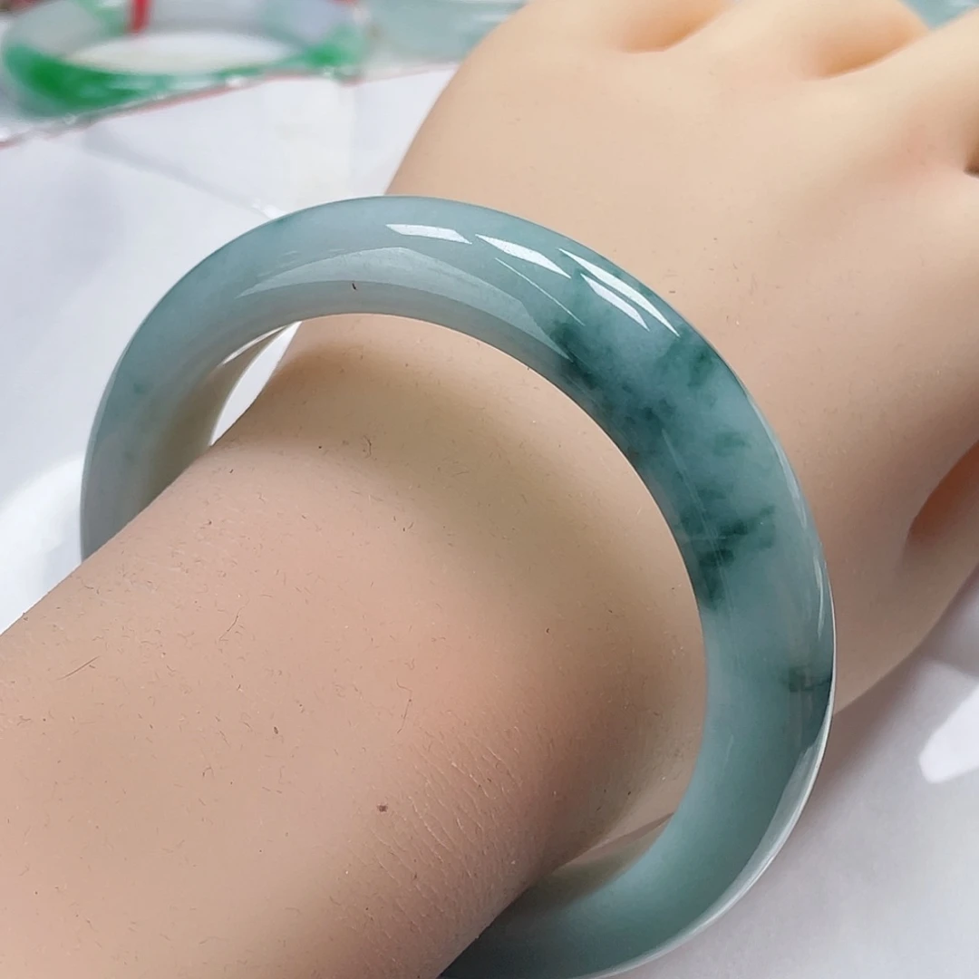 翡翠手镯未镶嵌缅甸翡翠手镯57圈