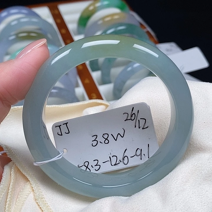 翡翠未镶嵌手镯慕石珠宝