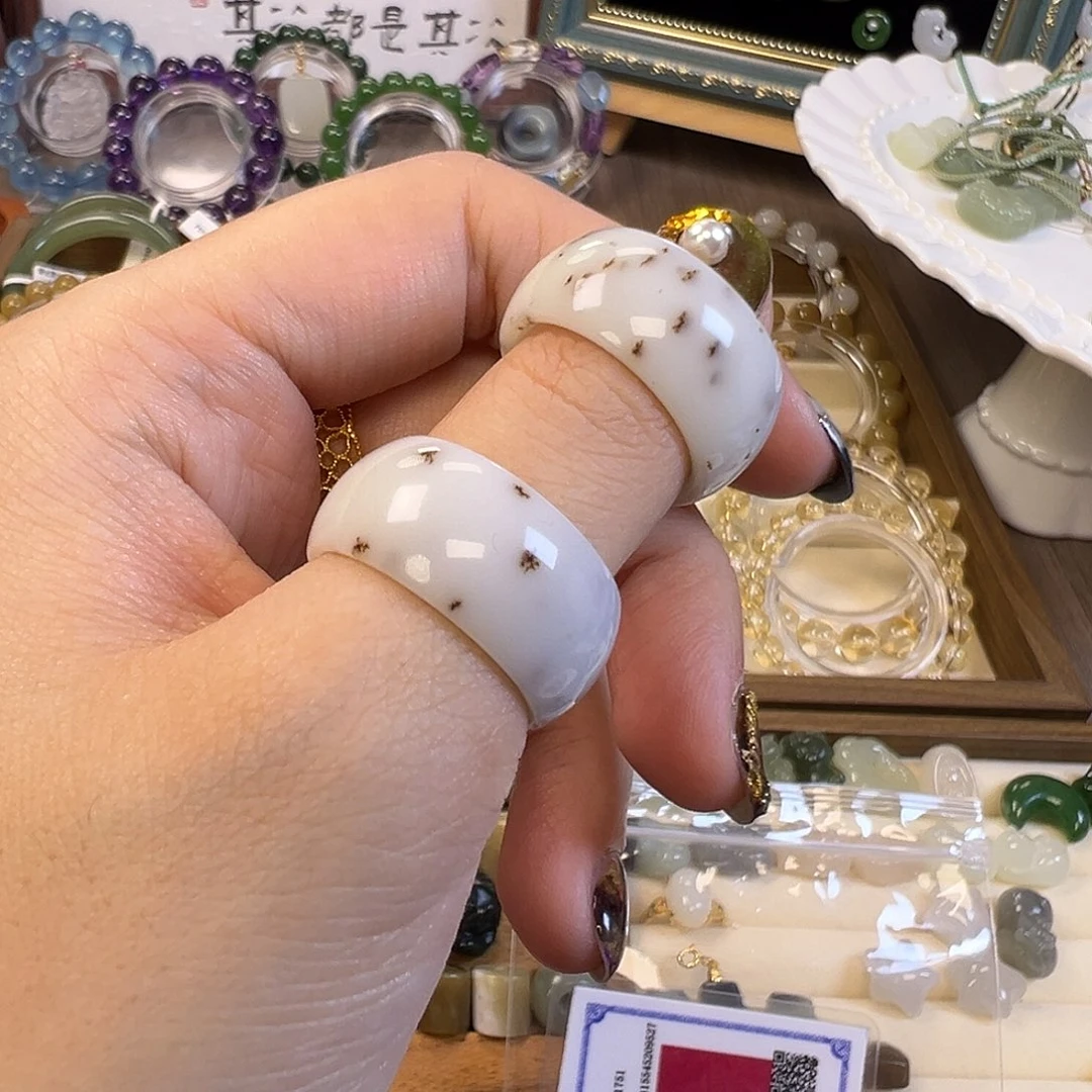 和田玉未镶嵌戒指港码16