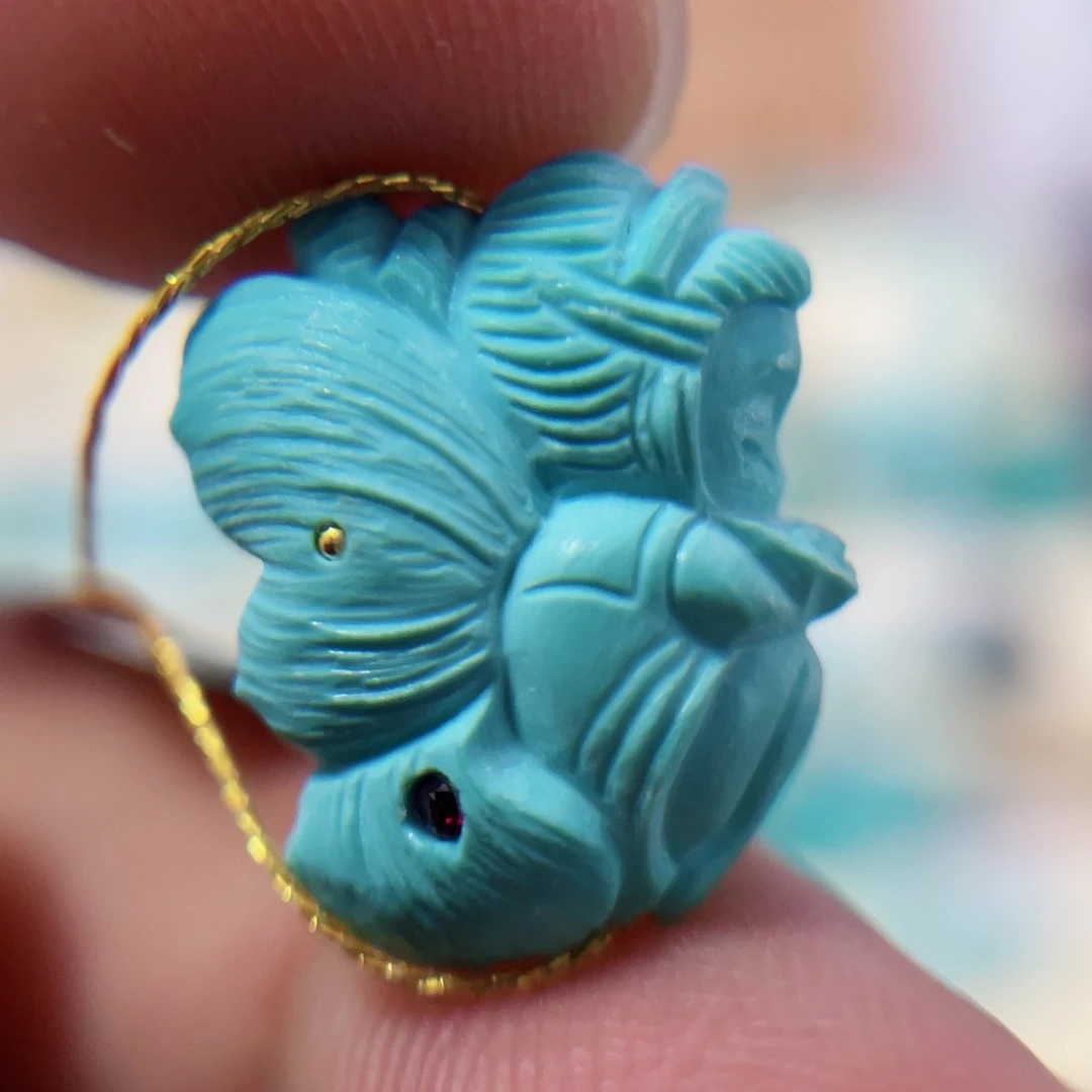 绿松石配饰未镶嵌