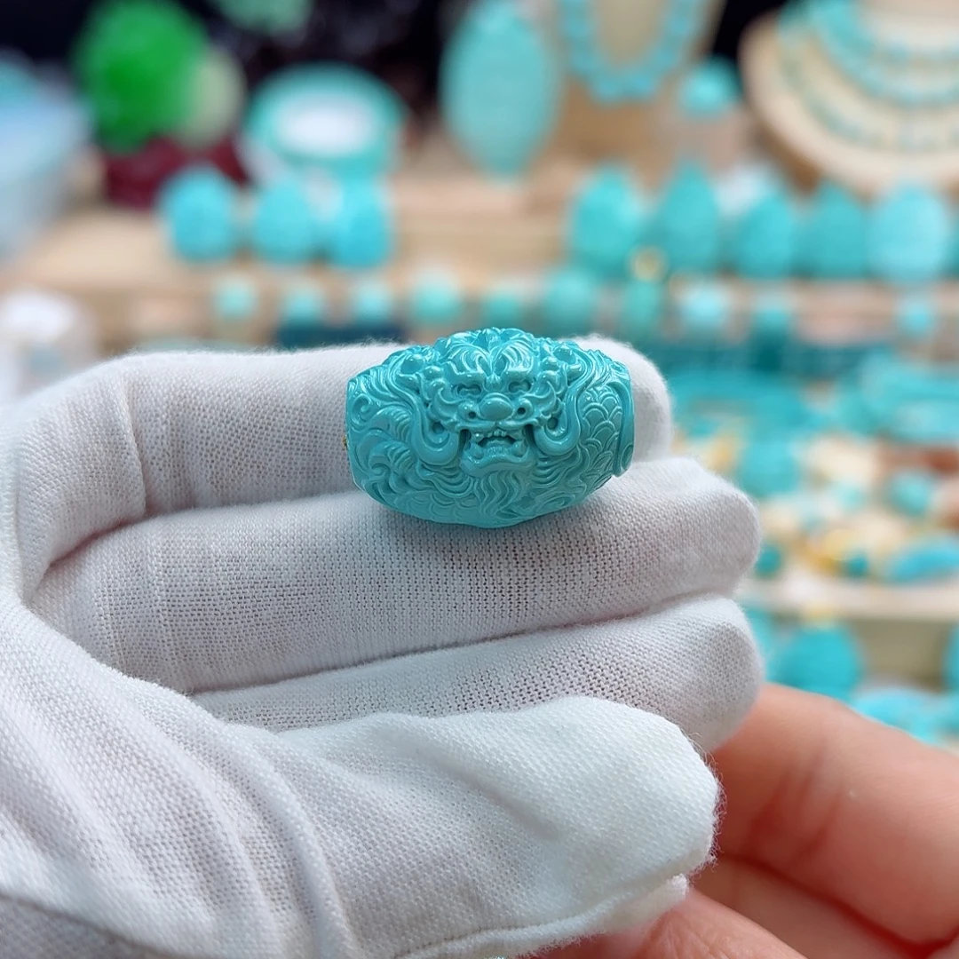 绿松石未镶嵌珠宝奇石