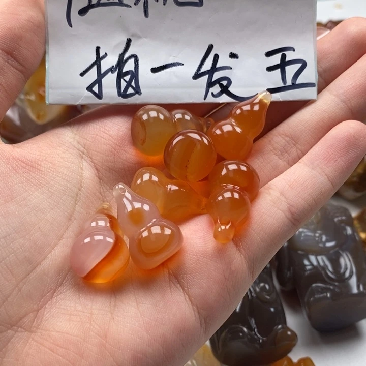 玛瑙/玉髓未镶嵌颈饰