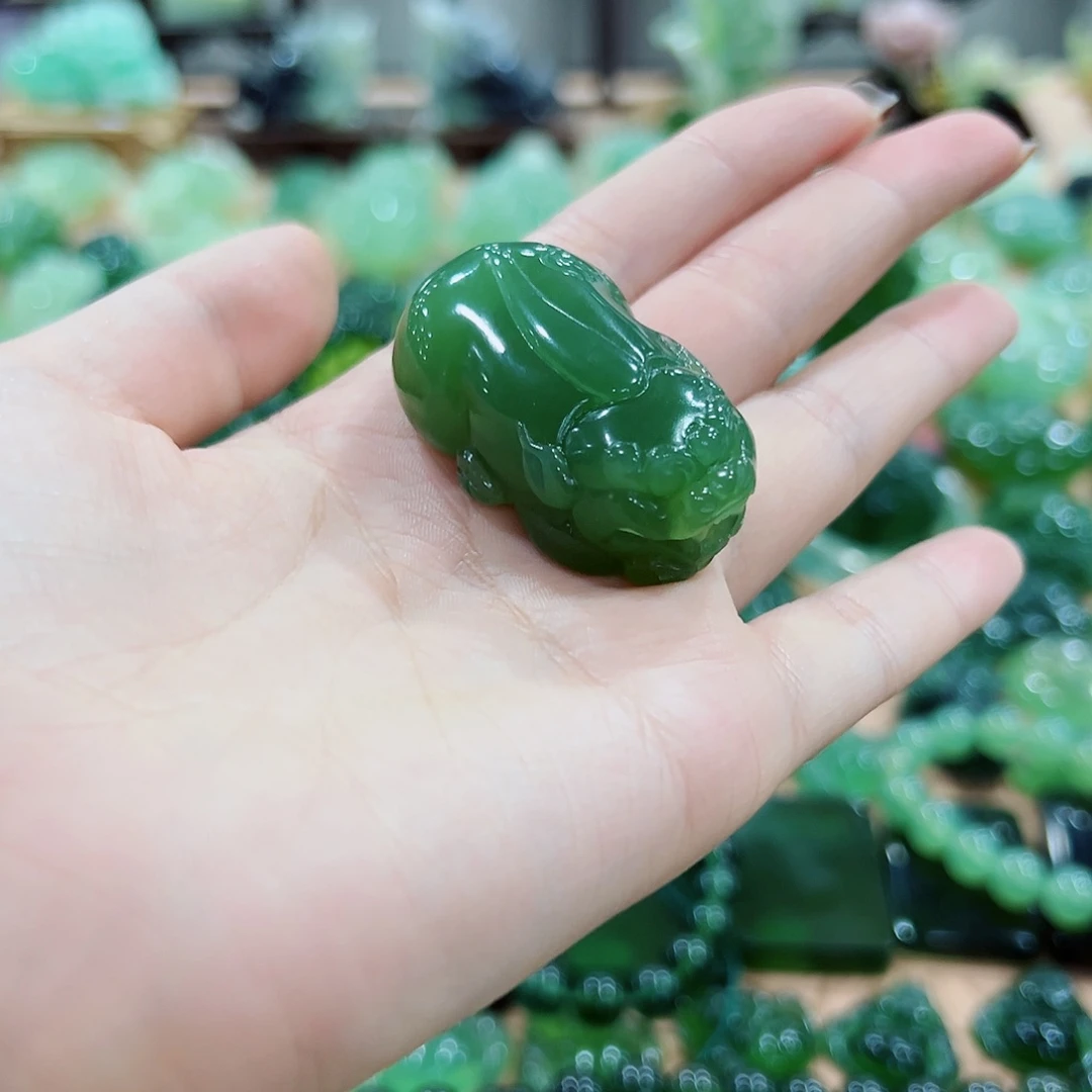 K***n未镶嵌蛇纹石玉吊坠