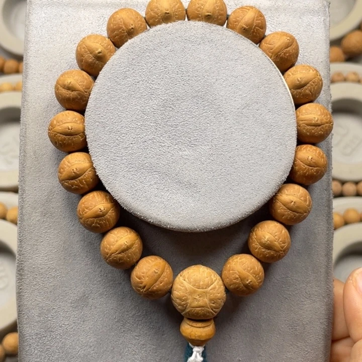 凤眼菩提吊坠点***火手串 13 177