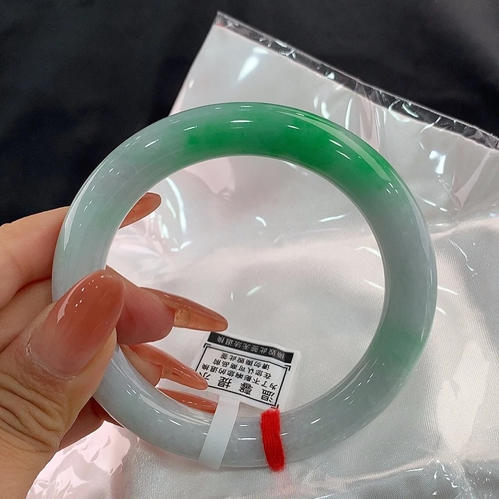 翡翠手镯未镶嵌圆60