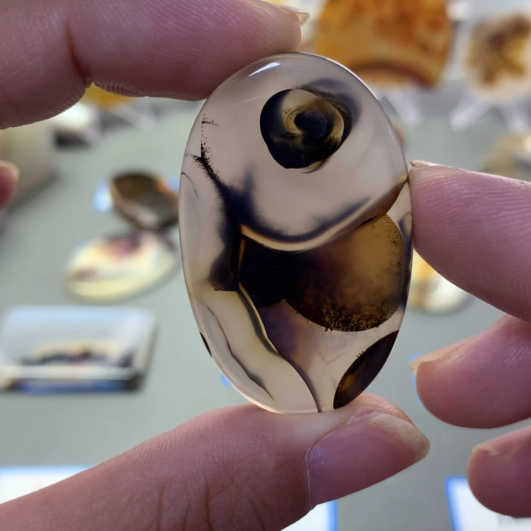 玛瑙/玉髓颈饰未镶嵌