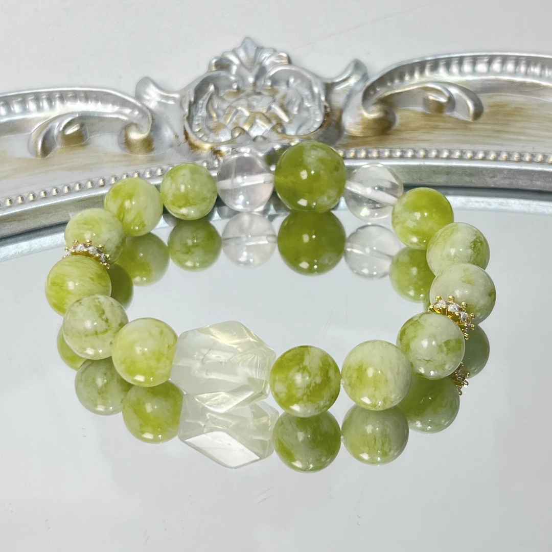 哇哦8863 天然水晶手串