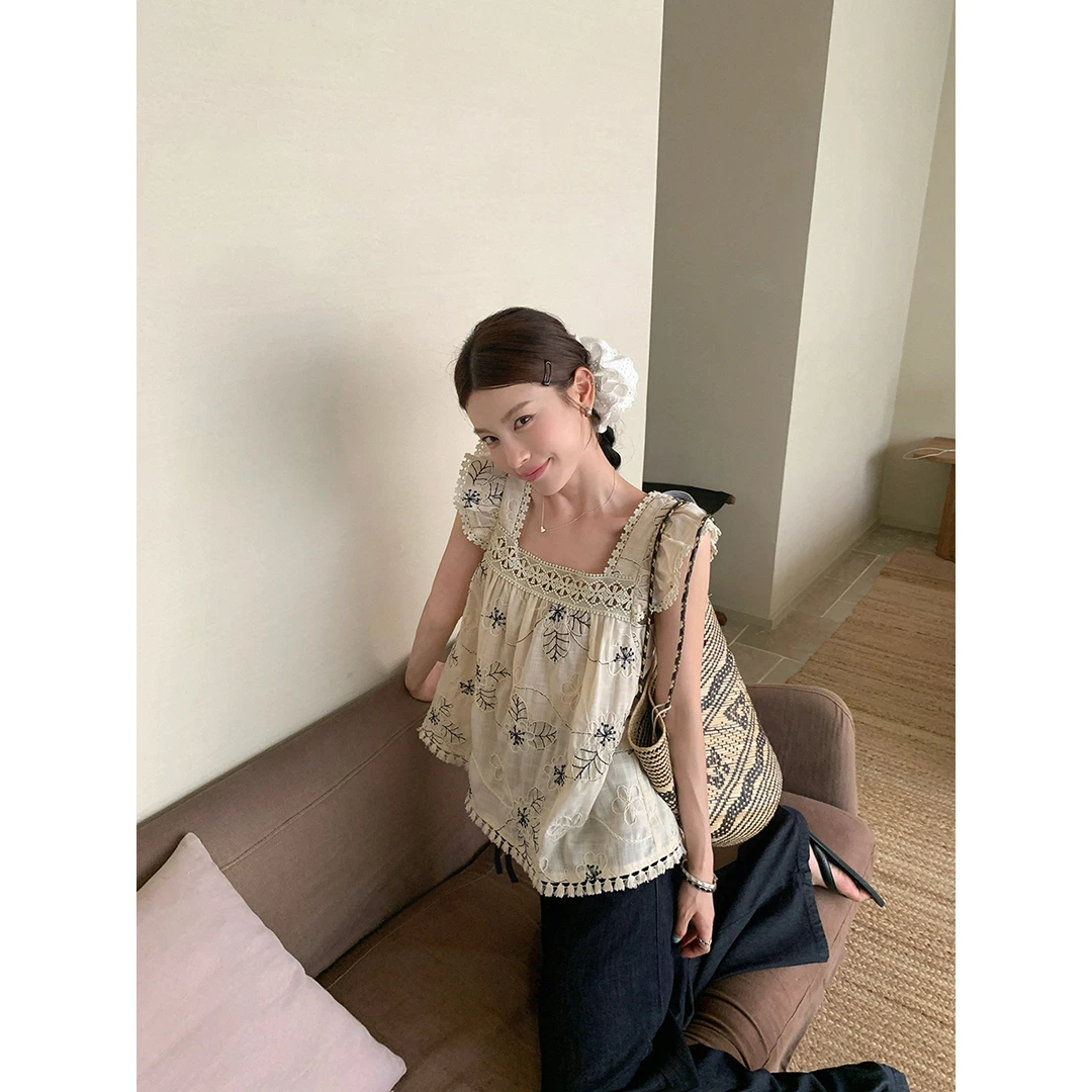 张贝贝 普罗旺斯 100棉 温柔甜美感刺绣娃娃衫