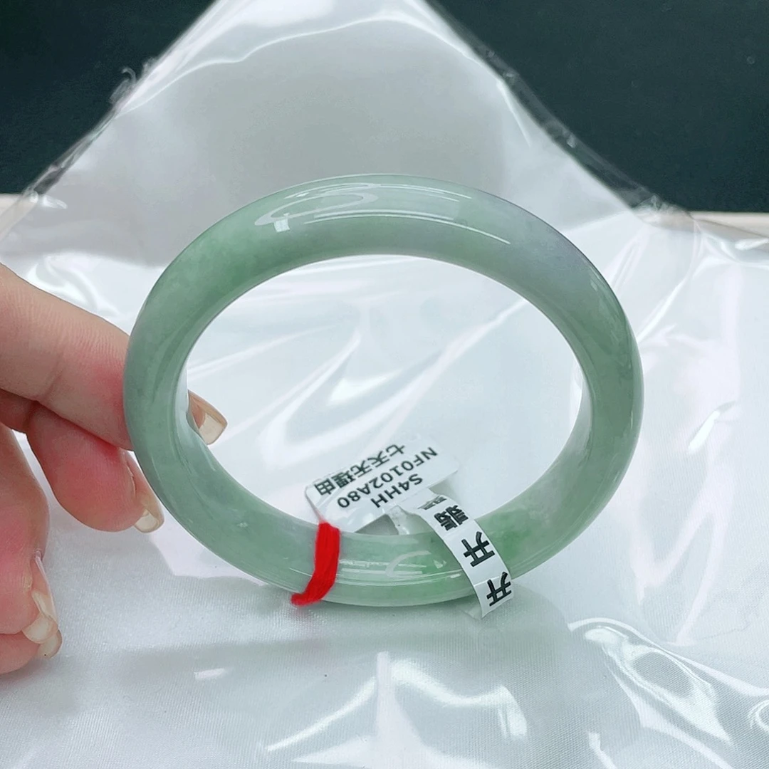 翡翠手镯未镶嵌正58