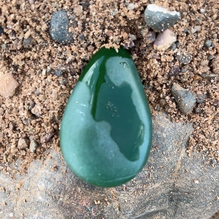 和田玉（糖玉）未镶嵌挂件