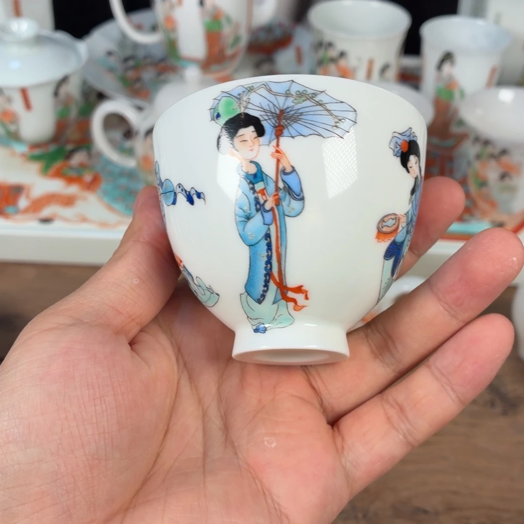 杯子瓷瓷姑娘景德镇陶瓷艺术