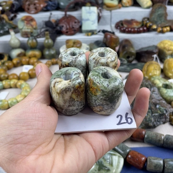 棒***冰岫岩河磨玉（透闪石质玉）未镶嵌珠宝奇石