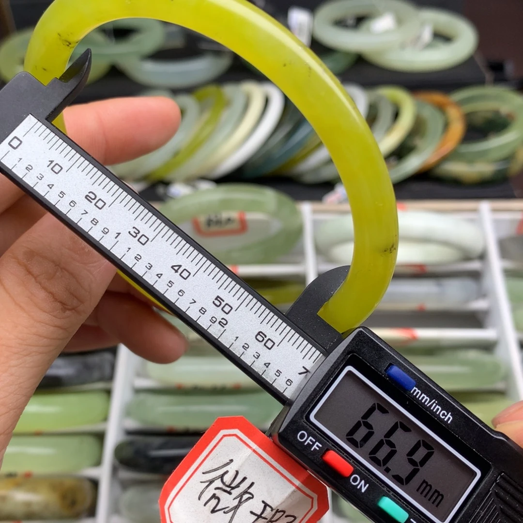 未镶嵌蛇纹石玉手镯1028