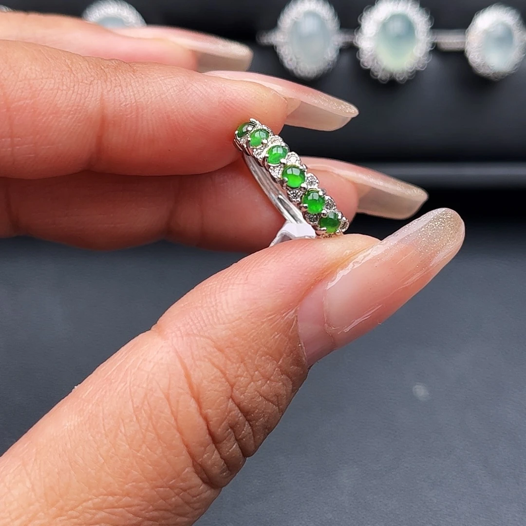 翡翠戒指银S925镶嵌天然缅甸a货翡翠戒指