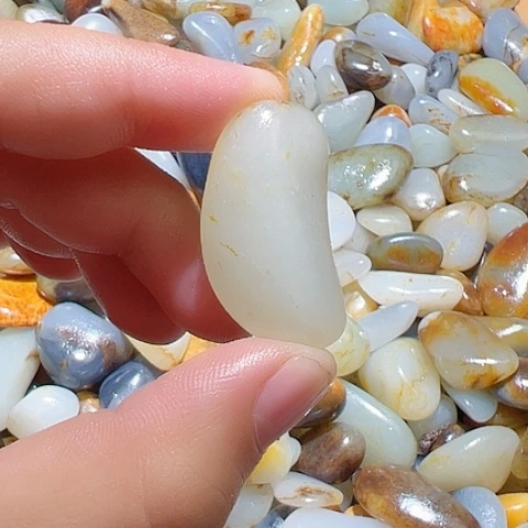 和田玉（糖玉）未镶嵌颈饰10克