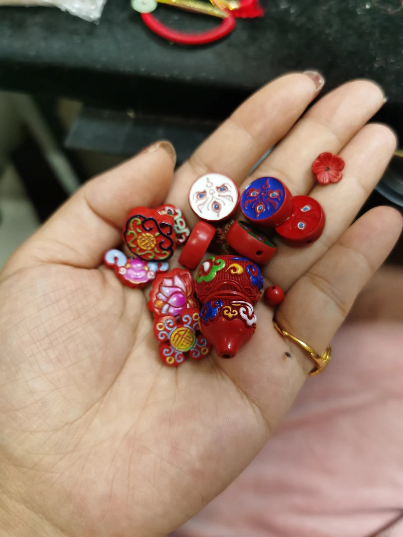 含辰砂工艺品天然辰砂朱砂红砂配饰彩绘