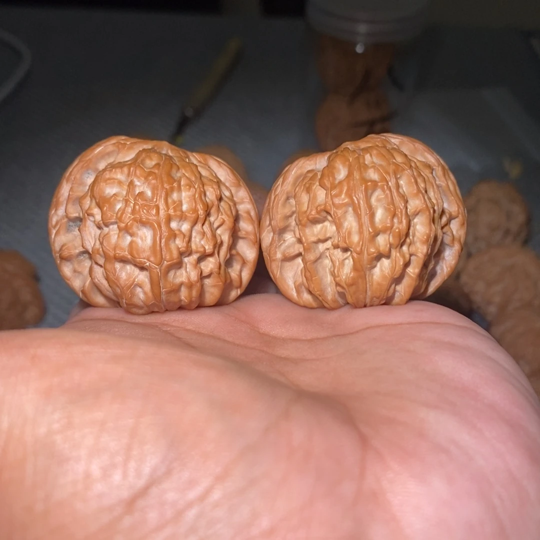 二***军吊坠桃核42尺磨盘