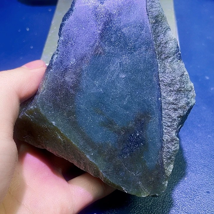 未镶嵌和田玉（糖玉）珠宝半成品