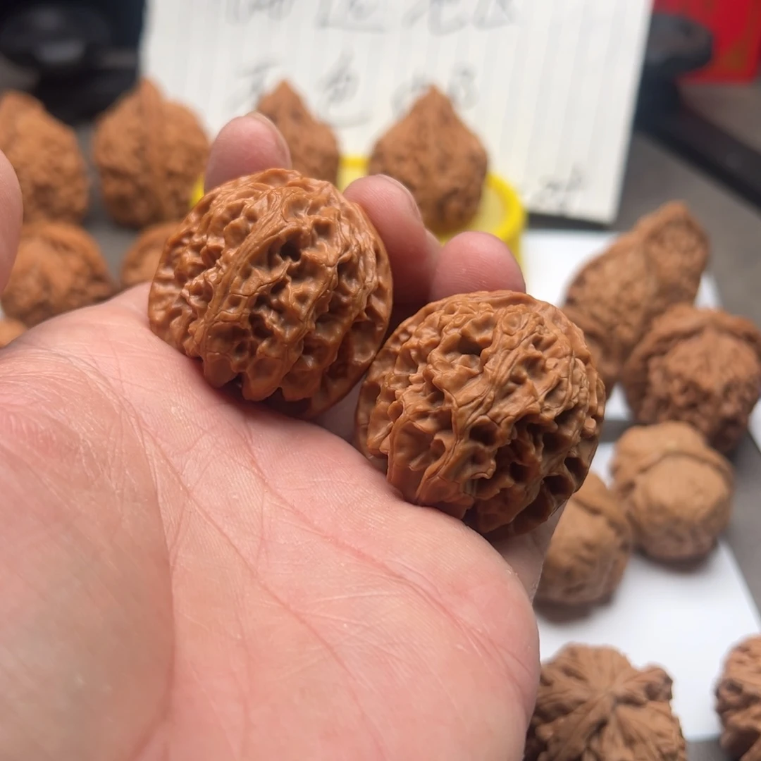 吊坠文玩核桃苹果园38