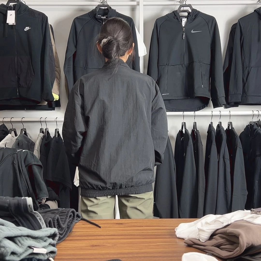 2466黑色外套L码140-160斤不退换