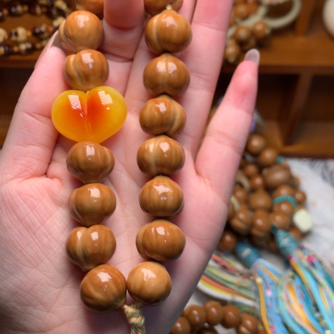 猴头核桃吊坠二代屁桃手持16爱心