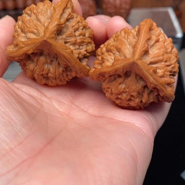 吊坠文玩核桃官帽奔