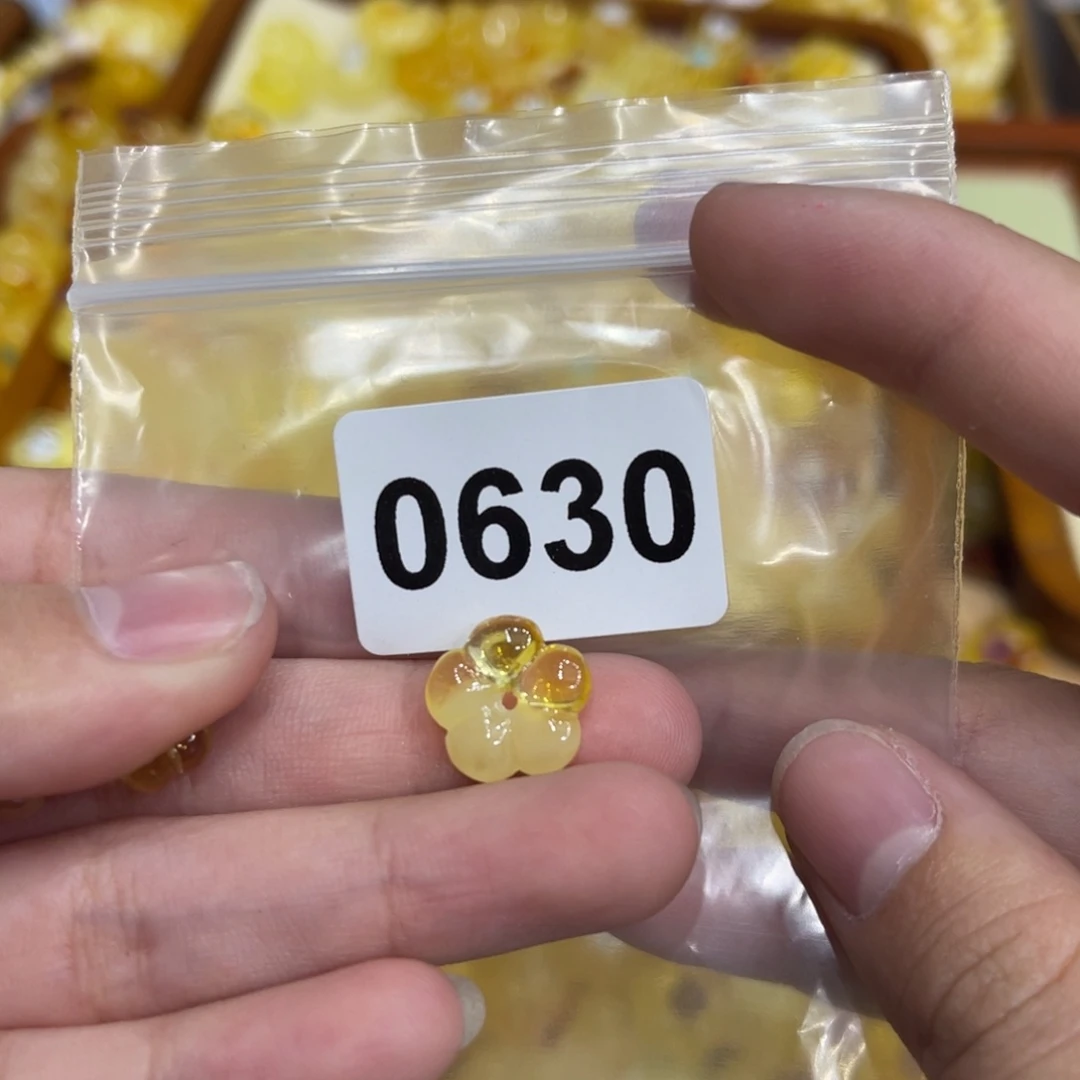 琥珀珠宝奇石未镶嵌?*7
