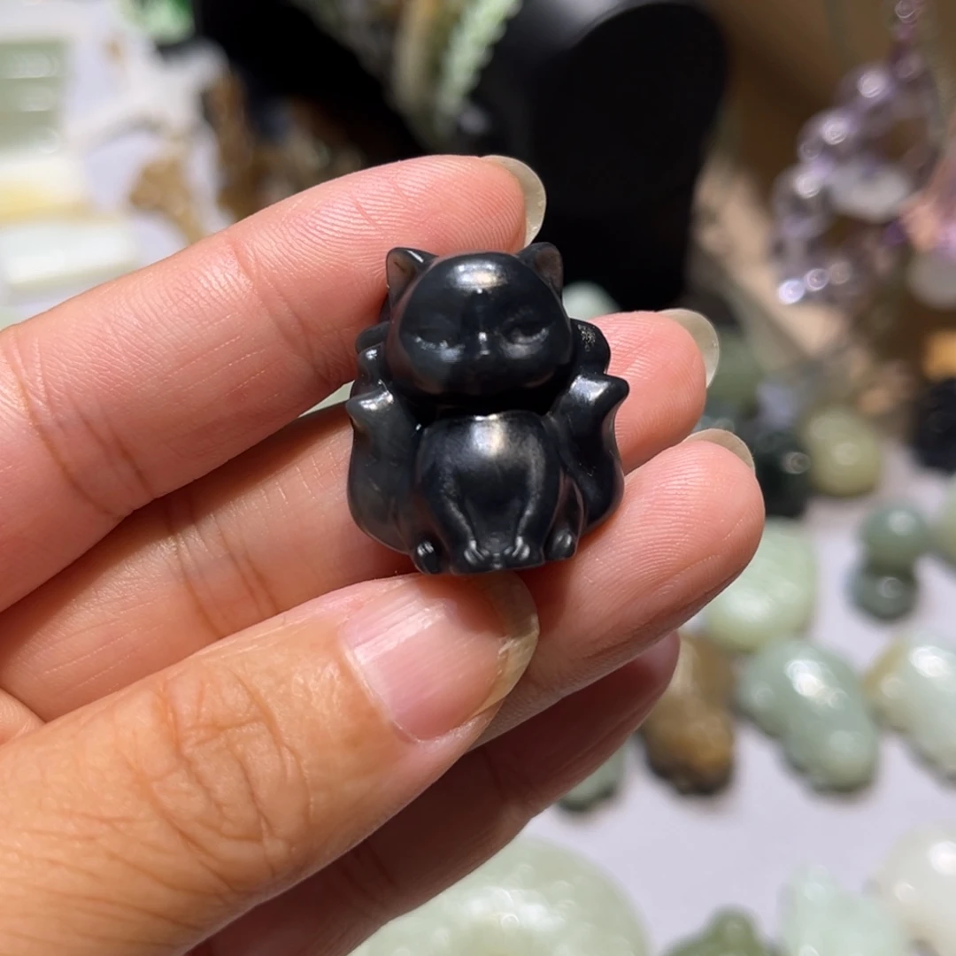 丘***卡颈饰未镶嵌和田玉
